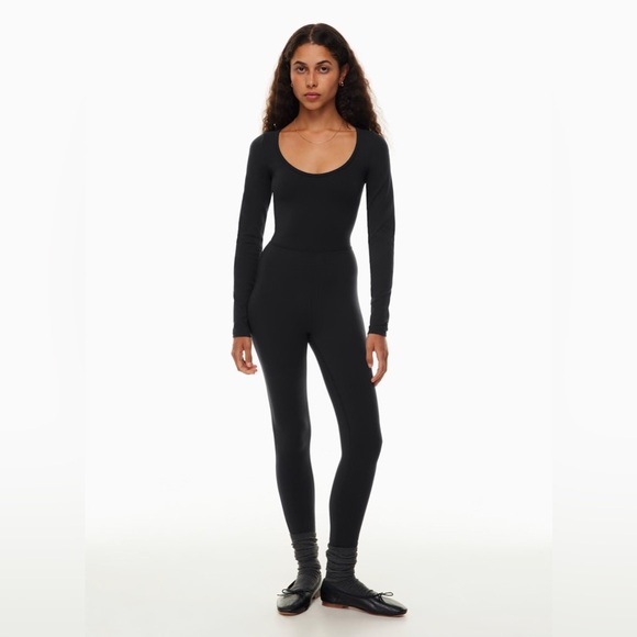 Aritzia Wilfred Free Maxe Long Sleeve Scoop Neck Jumpsuit Black Size Medium - Picture 1 of 9